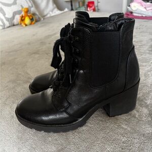 DSW Black Lace Up Women's Boots